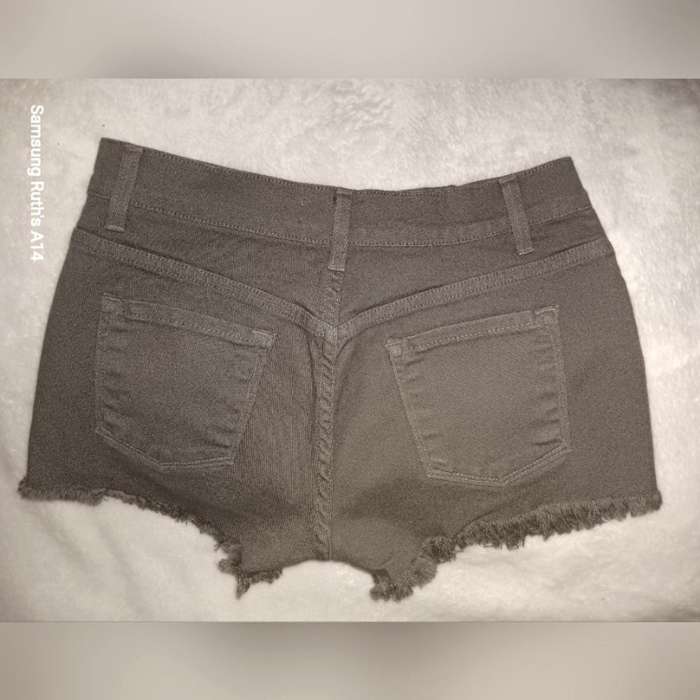O2 Denim, Distressed  Shorts, Size M - Picture 2 of 6